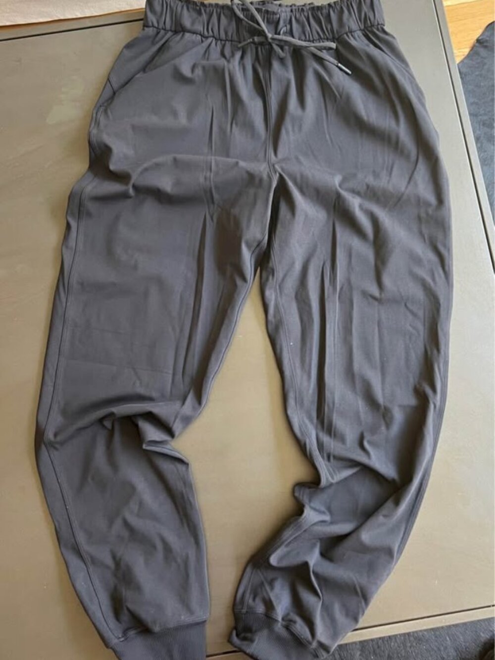 Lululemon high waister joggers